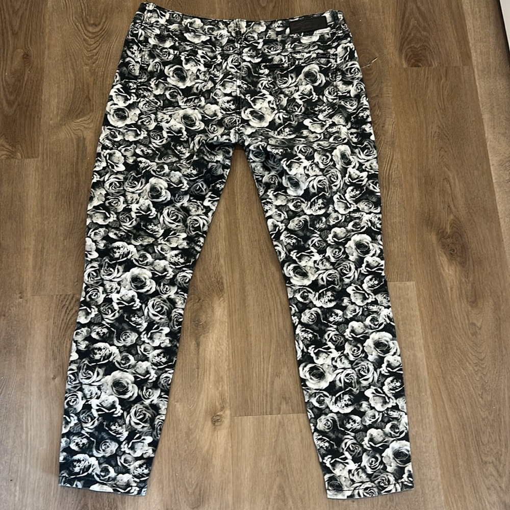 Graphic Statement Jeans Slim Cropped Streetwear Glam Edgy Seven 7 Trendy - Picture 6 of 15